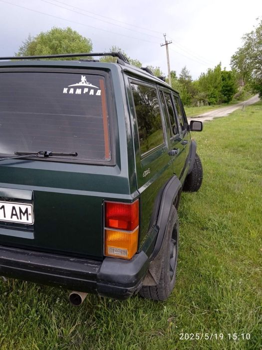 Продам автомобіль джип