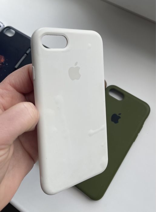 Чехлы для iPhone 7
