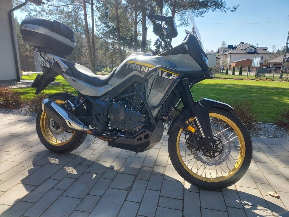 Honda XL750 Transalp 2025 – salon PL, 1900 km, doposażona,