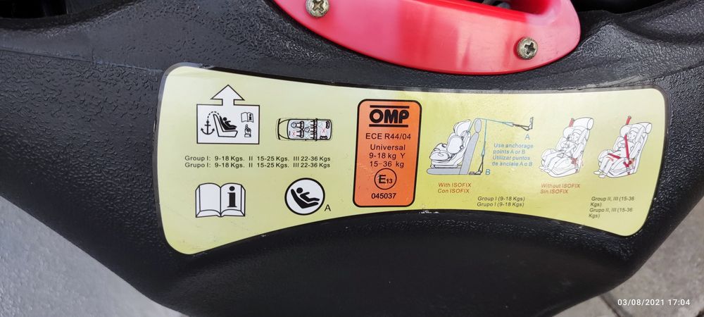 Cadeirinha bebé - OMP e Sparco