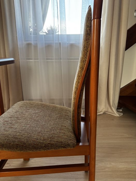 Stół i 4 krzesla