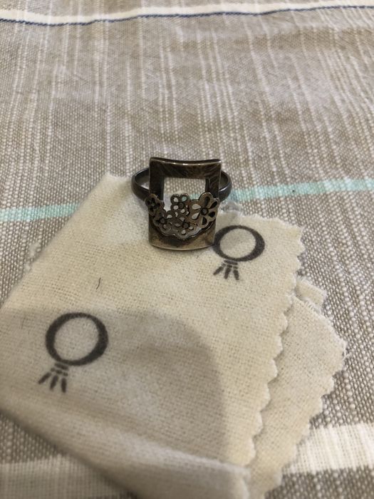 Срібні вироби.