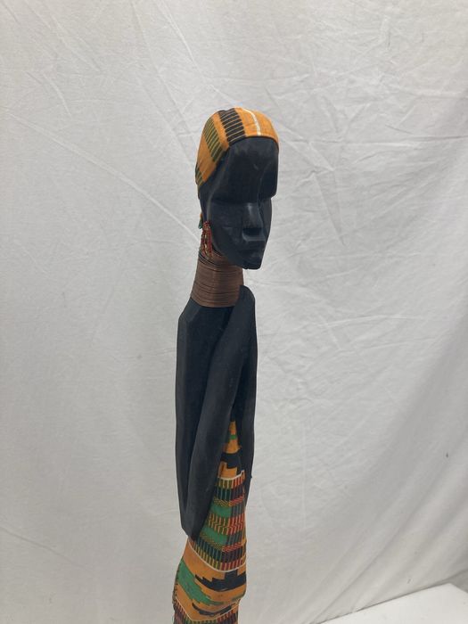 Estatueta em madeira, Pau Preto 73cm Altura