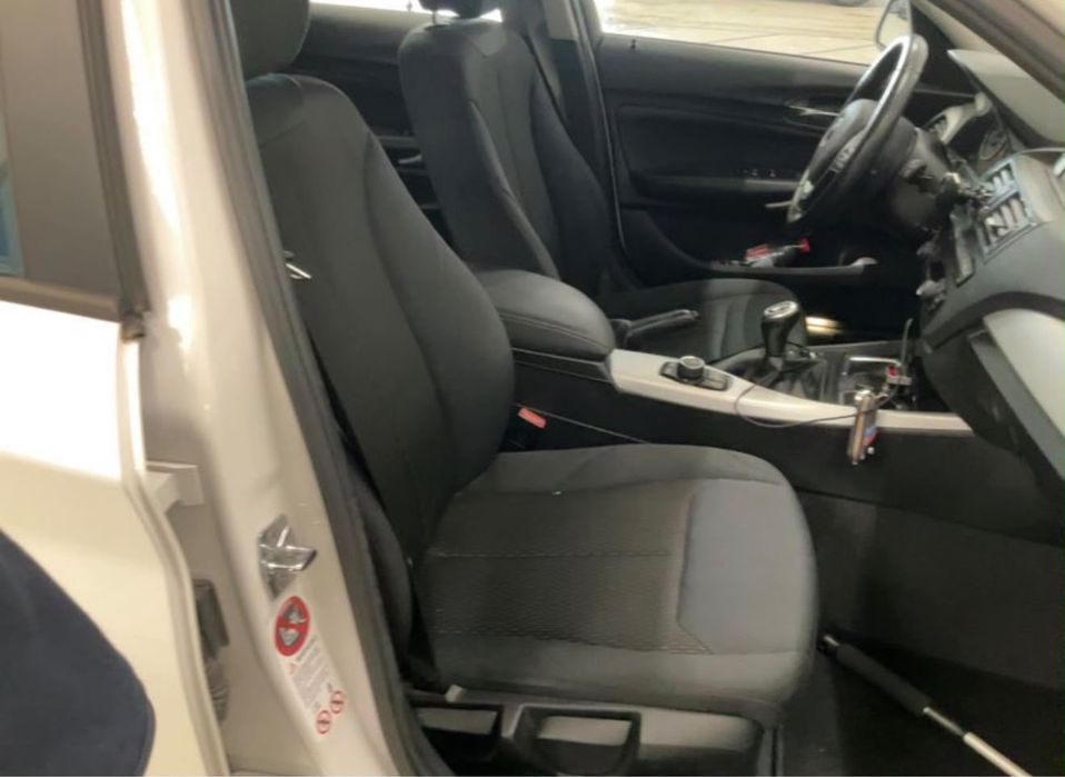 BMW serie 1  116cv ano 2012 — photo 4