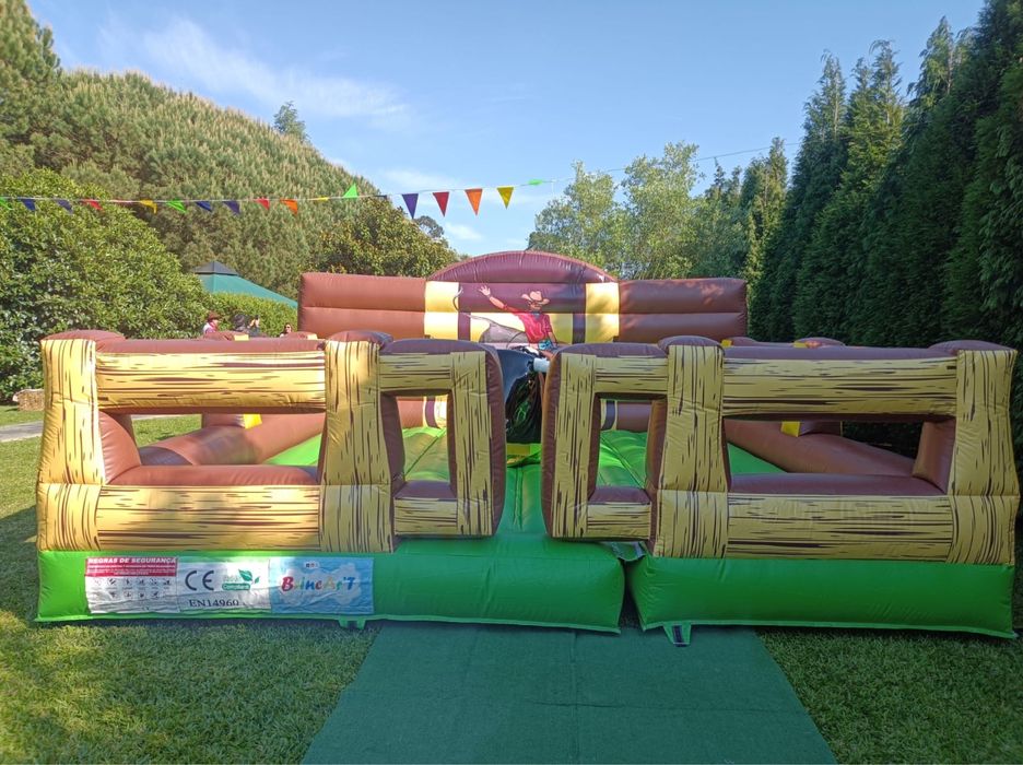 Touro mecânico aluguer