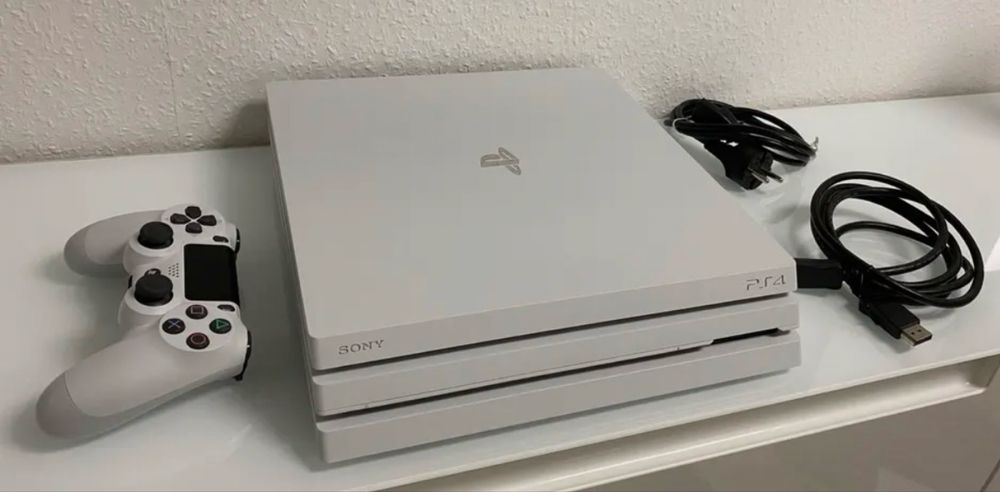 PS4 PRO 1TB Branca