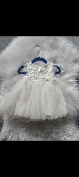 Komplet na chrzest dla dziewczynki-sukienka, bolerko, buciki. R. 68