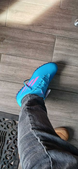 Футзалки Адідас...