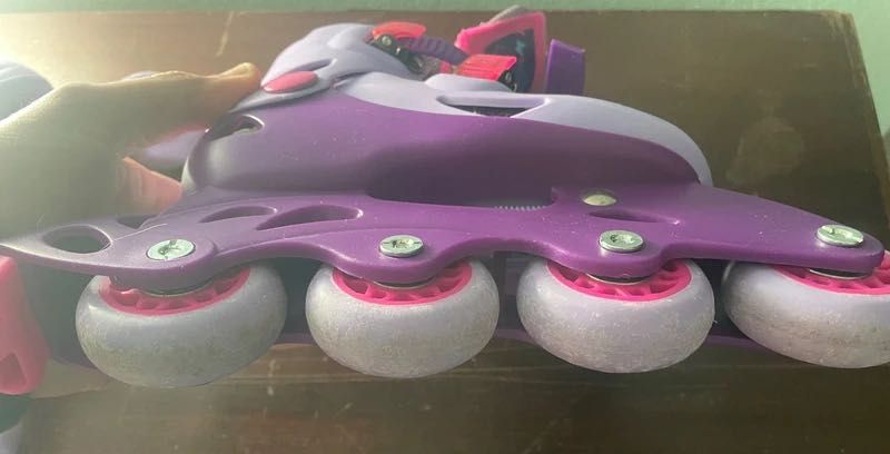 Patins em linha série violeta