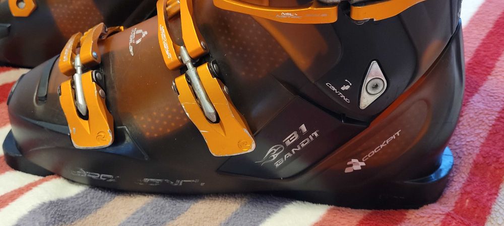 Legendarne buty narciarskie BANDIT ROSSIGNOL 27,5 - 314 mm Flex 80/90!