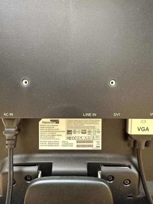 19" Hanns-G Monitor with Built-in Speakers64550514230274121