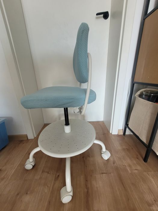 Krzesło biurkowe ikea vimund.