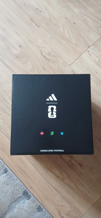 Piłka adidas fifa 2026
