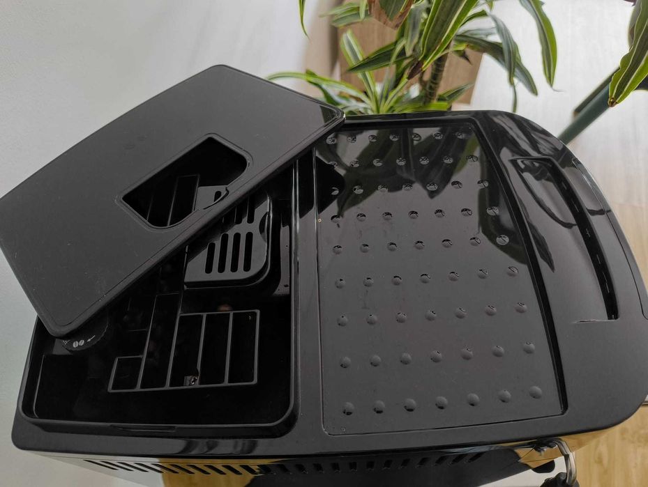 Máquina de Café Automática DELONGHI Magnifica S