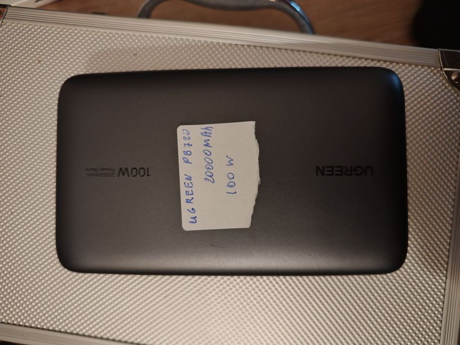 UGREEN 100 w 20000mah