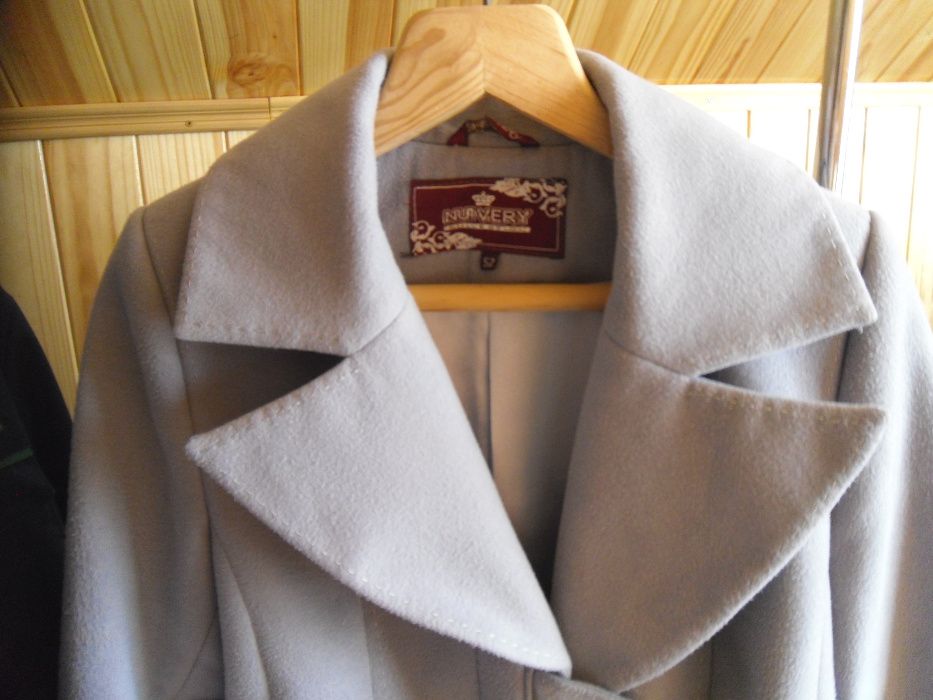 Продам пальто женское б/у