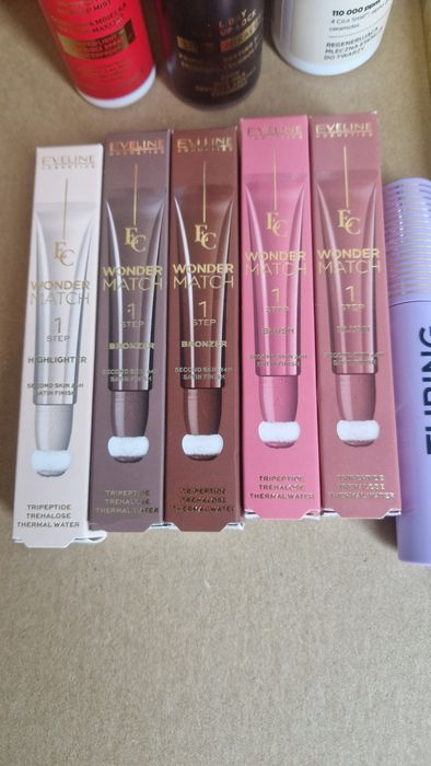Zestaw kosmetyków Eveline Cosmetics