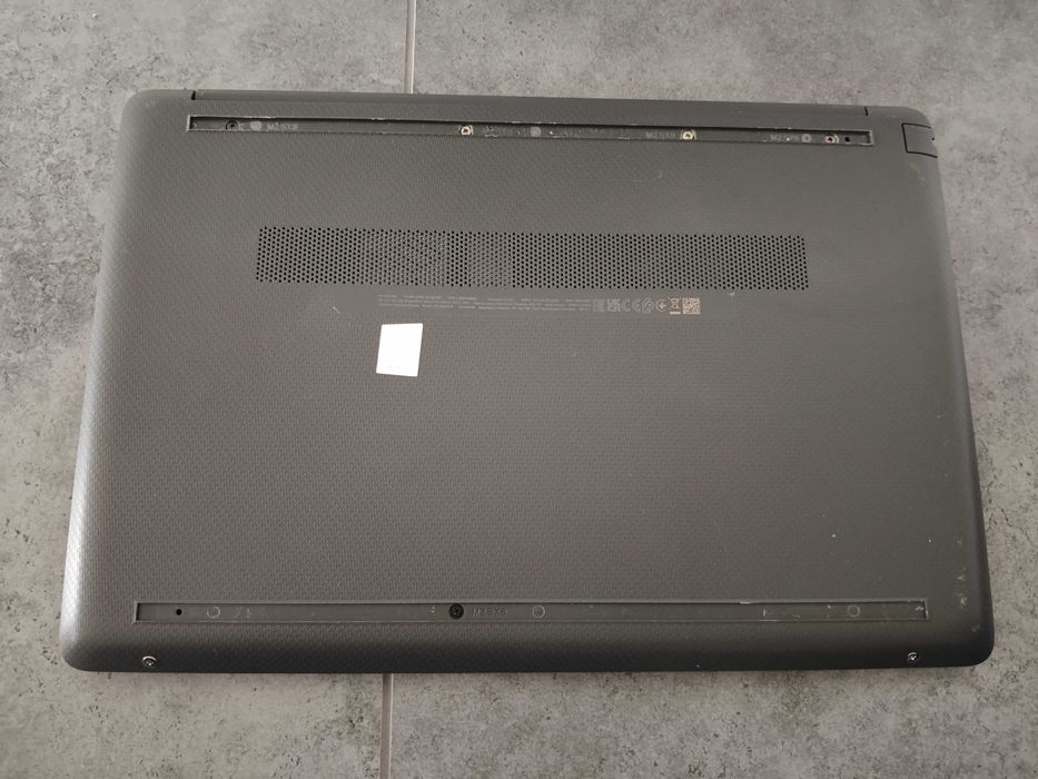 Hp 250 G8 i5-1035G1 16GB 256GB 15,6" FHD