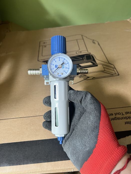 Reduktor ciśnienia z filtrem powietrza RQS + manometr 16 bar