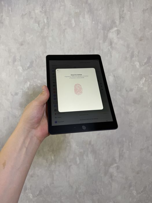 ipad 8 32gb - Купити електроніку - Ціни на OLX.ua