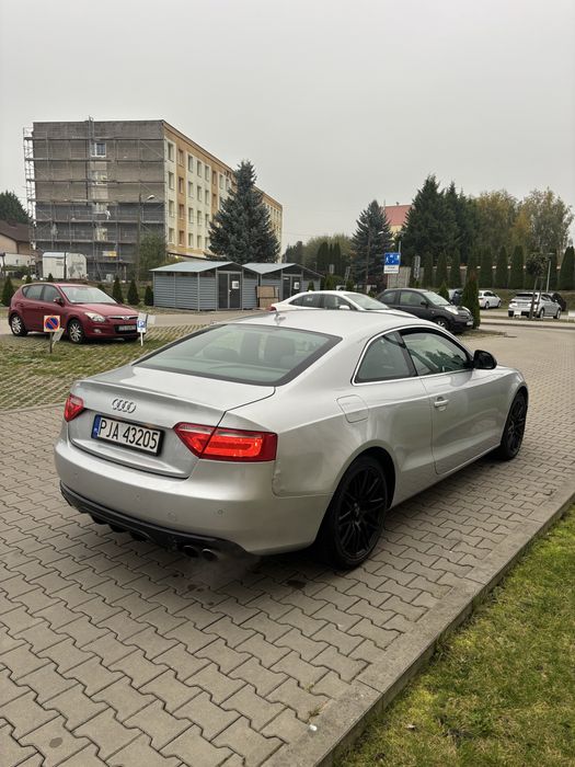Audi A5 3.2 benz 265km