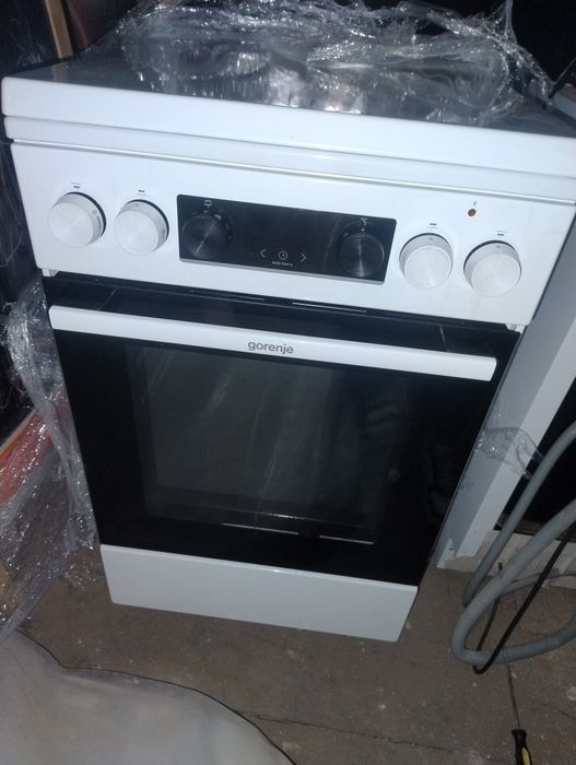 Kuchnia gazowo-elektryczna Gorenje GKS5C72WF