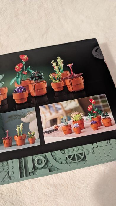LEGO Icons Tiny Plants 10329 – Novo Selado