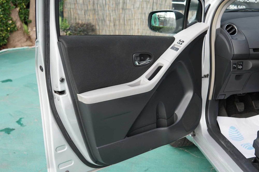 Toyota Yaris 1.0 VVT-i