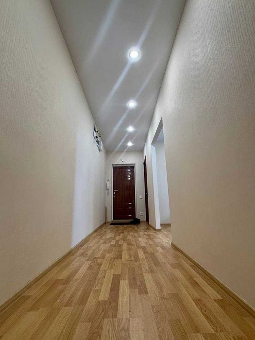 Трикімнатна квартира зайти і жити! Продаж по Є-відновленню!