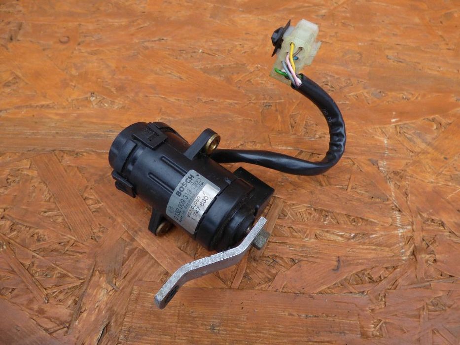 bmw e32 750i  POTENCJOMETR CZUJNIK GAZU  0132009319   1747630