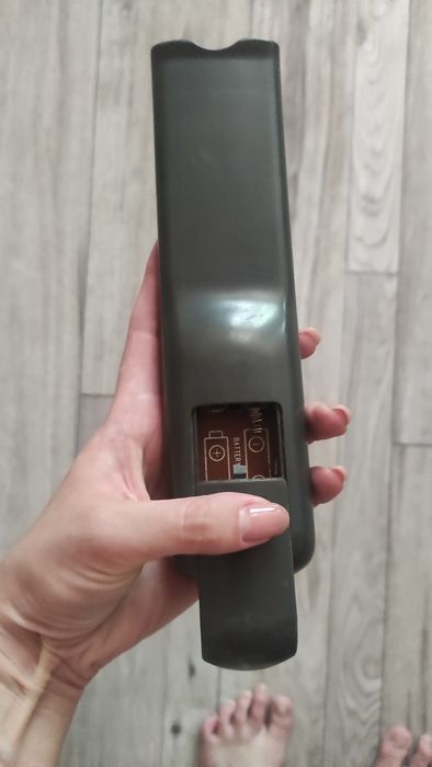 Телевізор Акаї , працюючий