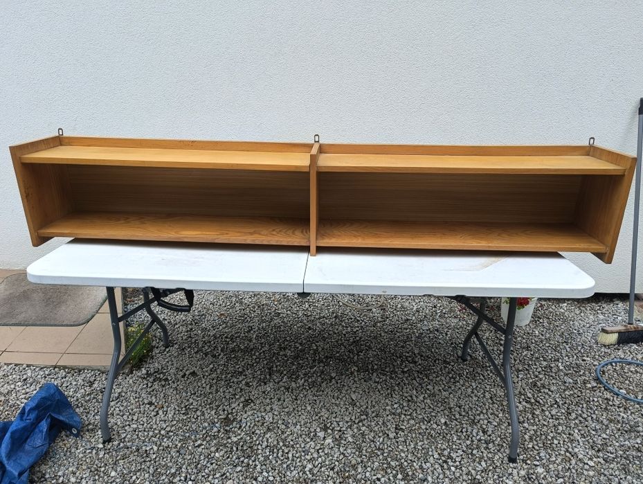 Bardzo duża długa półka z PRL-u na książki kolekcje