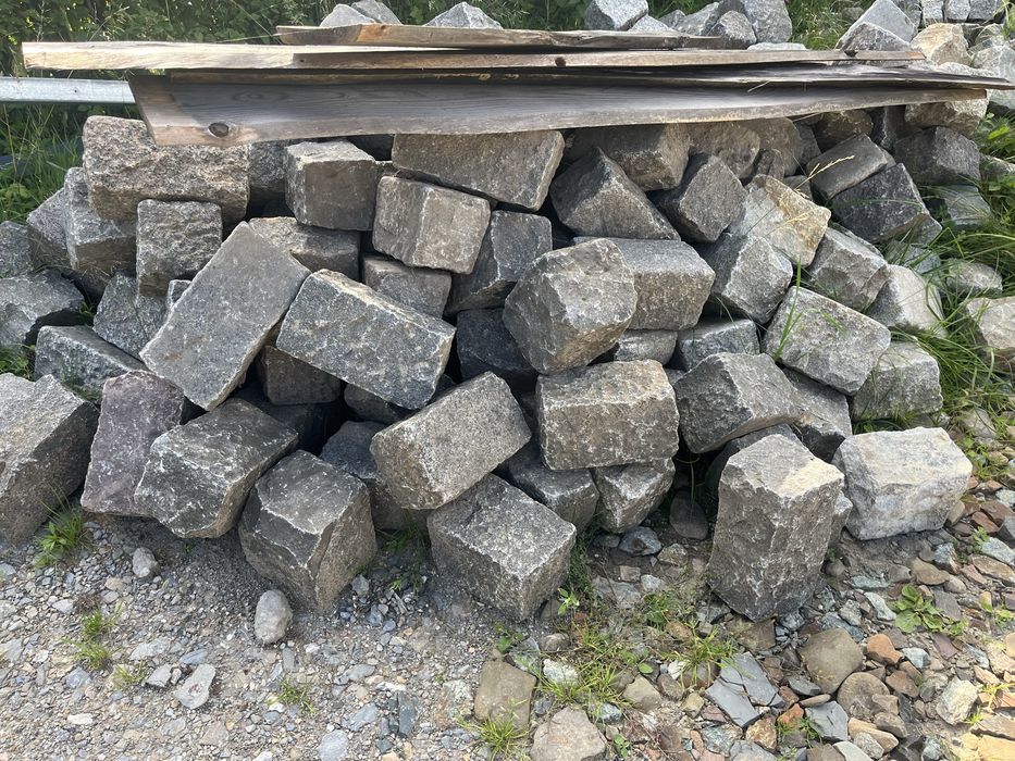 Granit szary grafit kostka granitowa duzy 18x18 15x30 4x5 obrzeza  rabaty