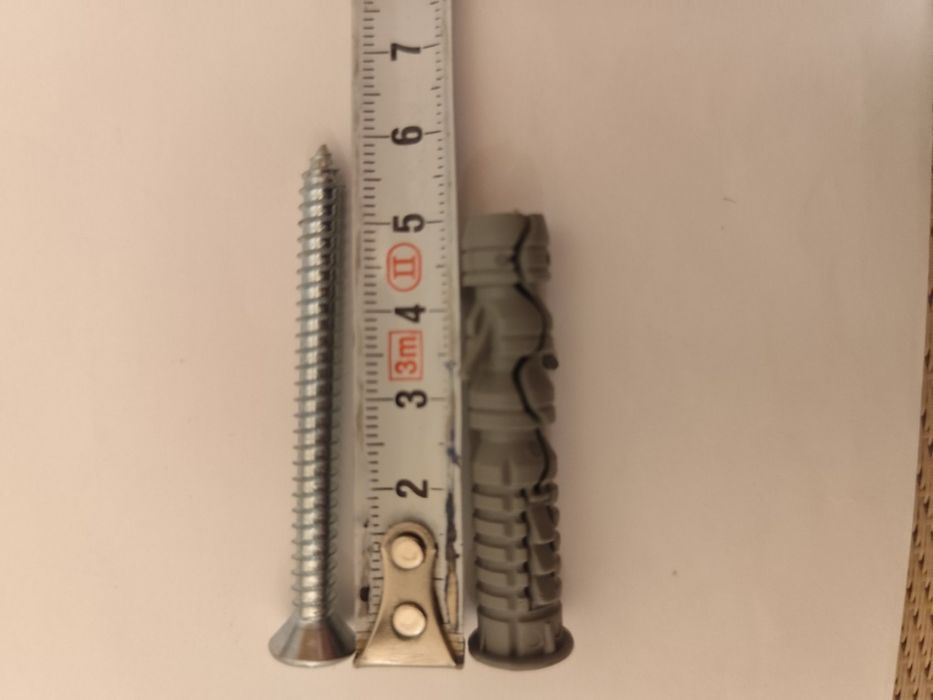 Дюбель /самонаріз будівельний