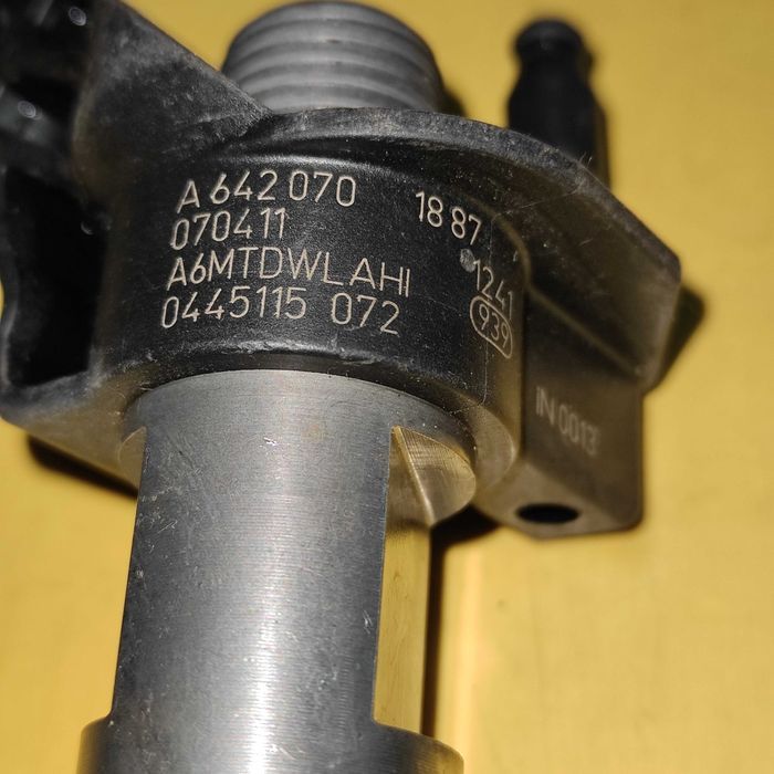 Форсунки 0445115072 А6420701887 Mercedes  Sprinter 3.0 3,2 CDI