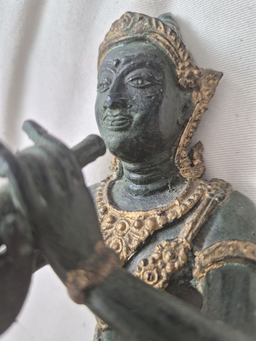 Masywna oryginalną figurka z brązu Tajski muzyk książę