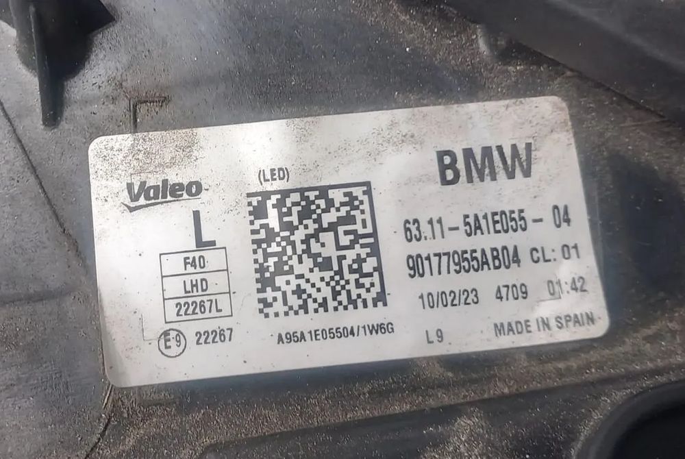 Optica Esquerda Led BMW F40
