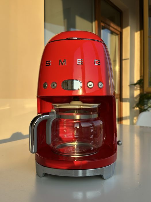 Smeg крапельна кавоварка (red)
