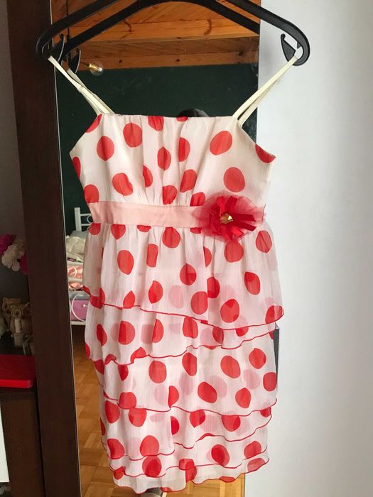 Dziewczęca sukienka na ramiączkach w czerwone kropki wesele bal