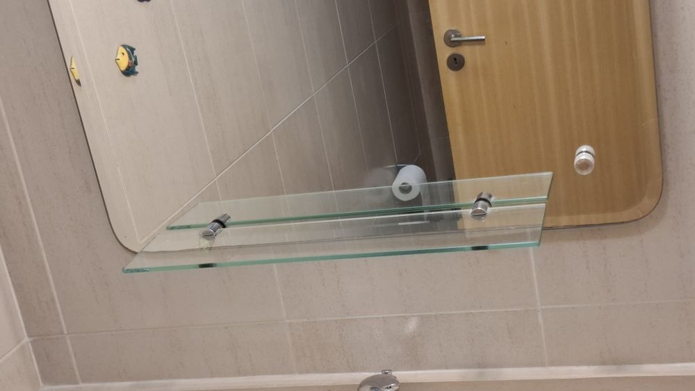 Espelho WC com 2 focos