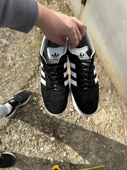 Оригінал!Кросівки adidas gazelle, розмір 42 2/3(27,5)