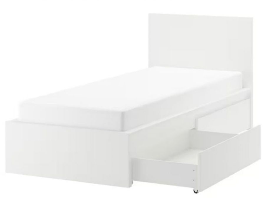 Duas camas individuaias Malm IKEA com gavetões