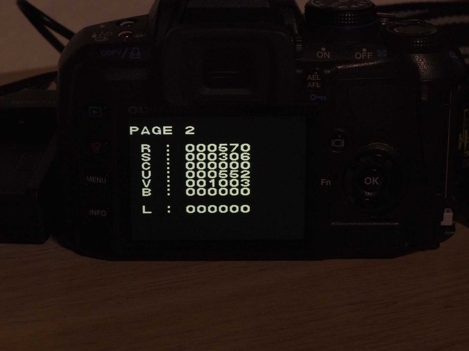 Aparat lustrzanka Olympus E-420 + 2 obiektywy + karta 4GB