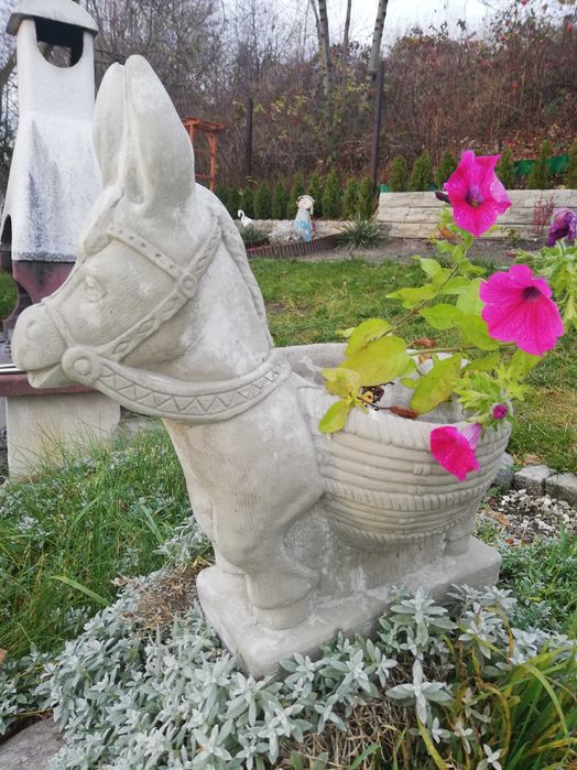 Donica betonowa osiolek