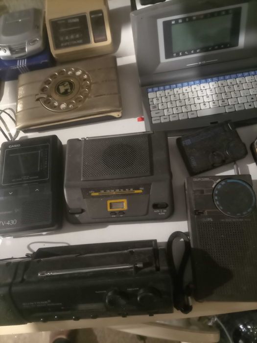 Máquinas fotográficas gravadores rádios antigos