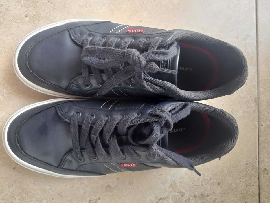 Sapatilhas Desporto - 3 Pares (ADIDAS - NIKE - LEVIS)
