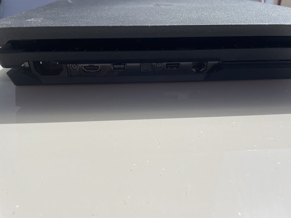 ps4 pro em excelente estado