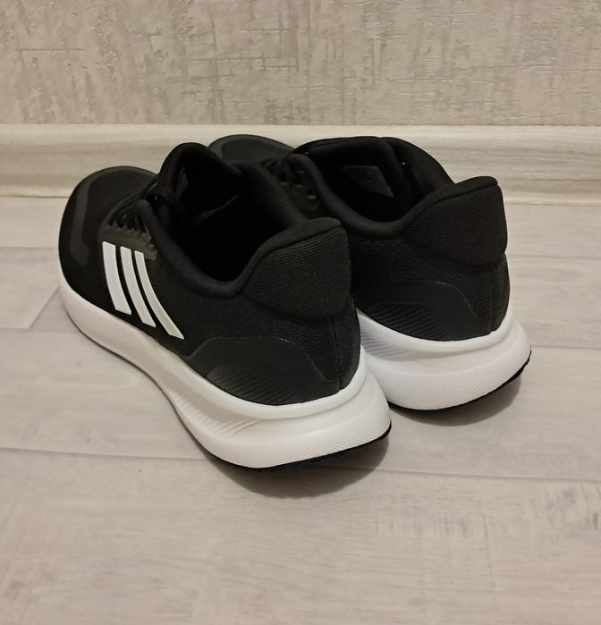 Продам Беговые кроссовки Adidas Runfalcon 5 Wide 43 (9.5) размер