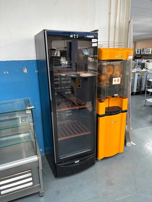 cave de vinhos verdes ou champagne