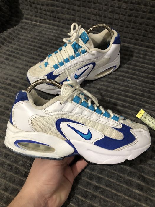NIKE AIR MAX TRIAX (37.5-38) 24см женские кроссовки оригинальные белые